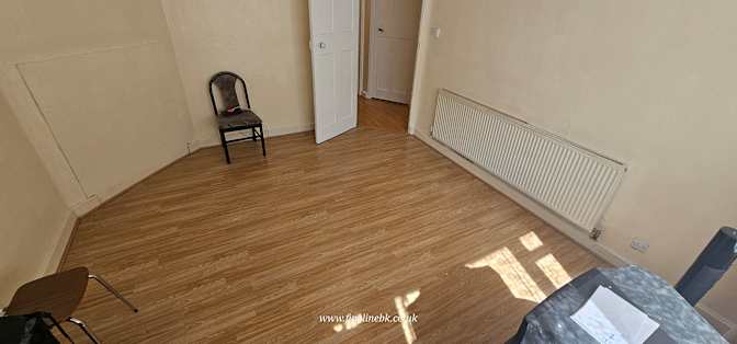 Liz's room