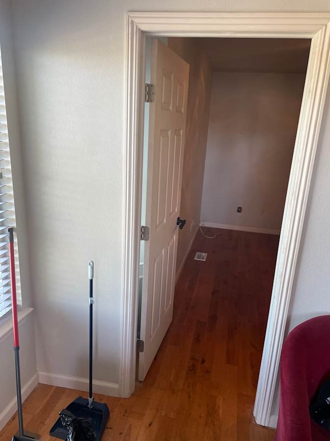 SANJNA's room