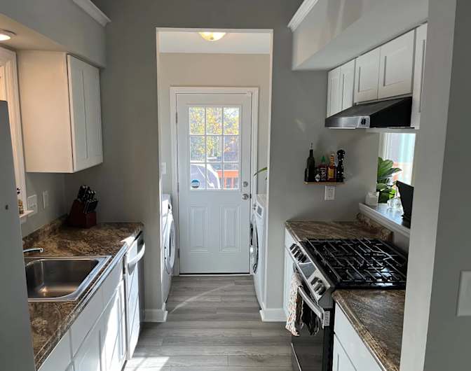 Alcove Rooms's room