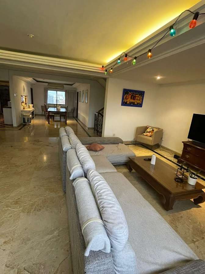 Rouzbeh's room