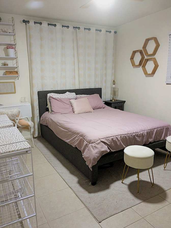 Jenn's room