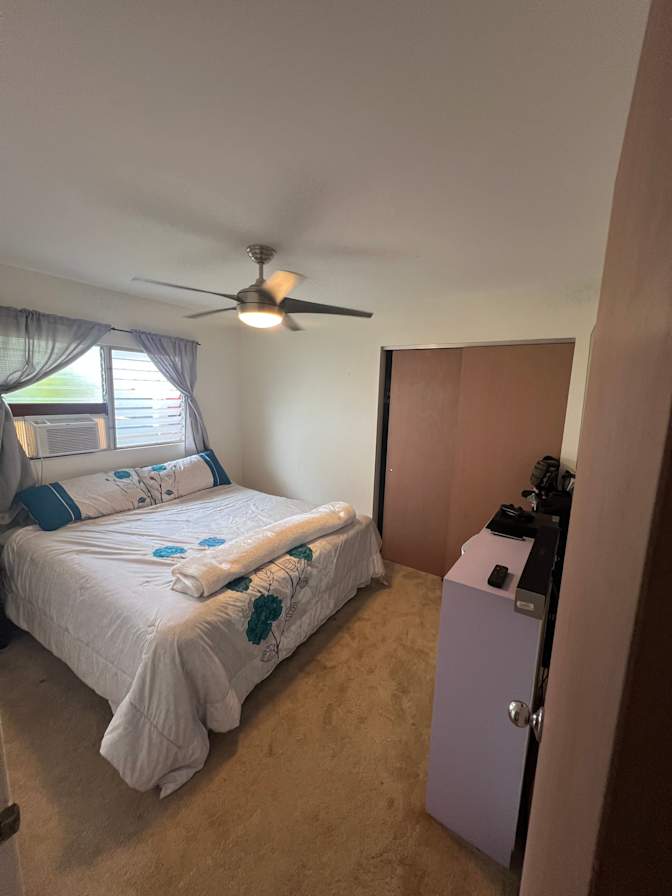 Ric's room