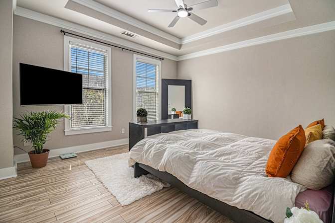 Alcove Rooms's room