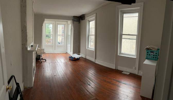 Tom's room