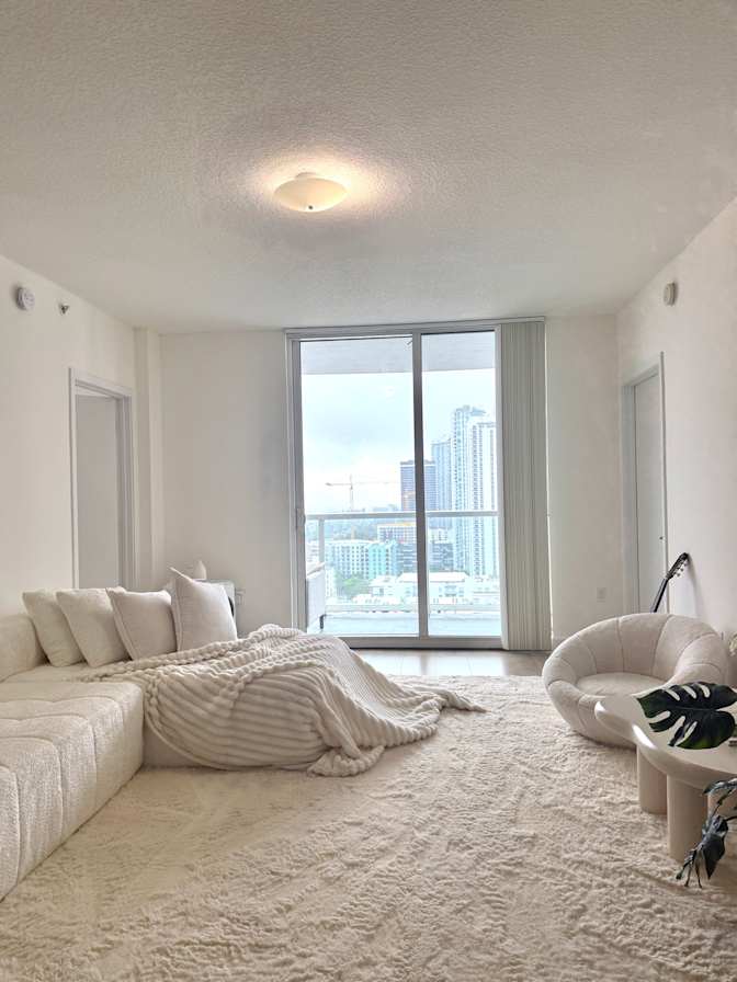 Luna's room