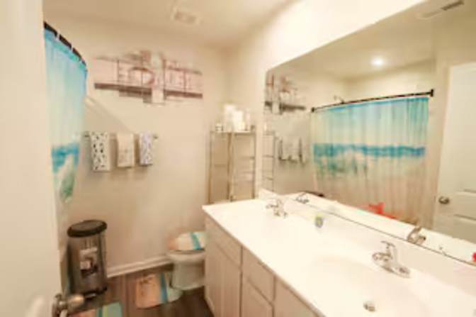 Alcove Rooms's room