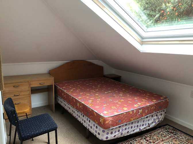 Hong's room
