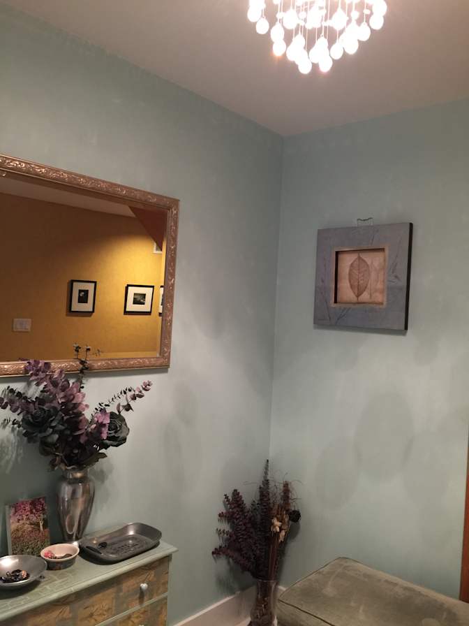 Dee's room