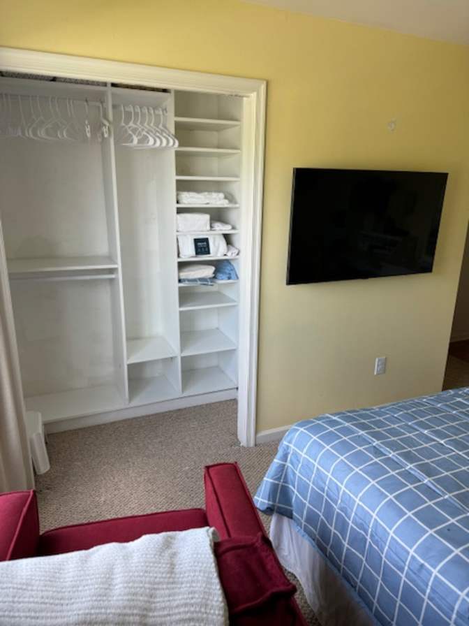 Winston's Rentals's room