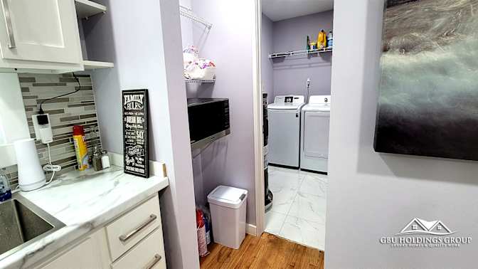 GBU Holdings Group's room