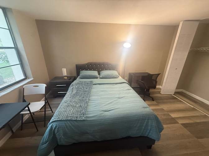 Thomas's room