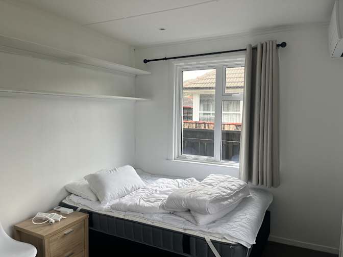 Lisa's room