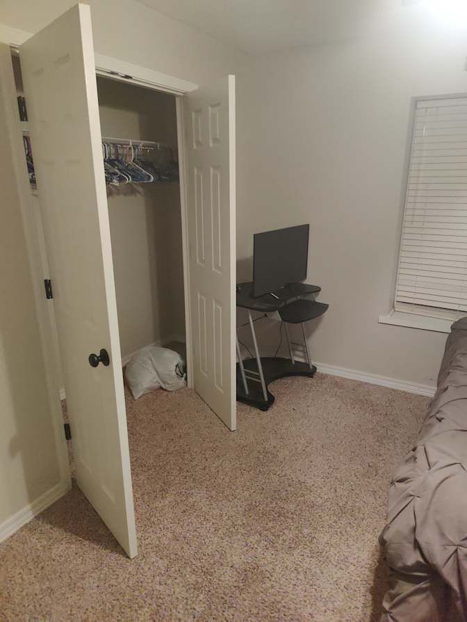 Ron's room