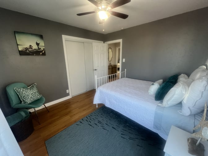 Diana's room