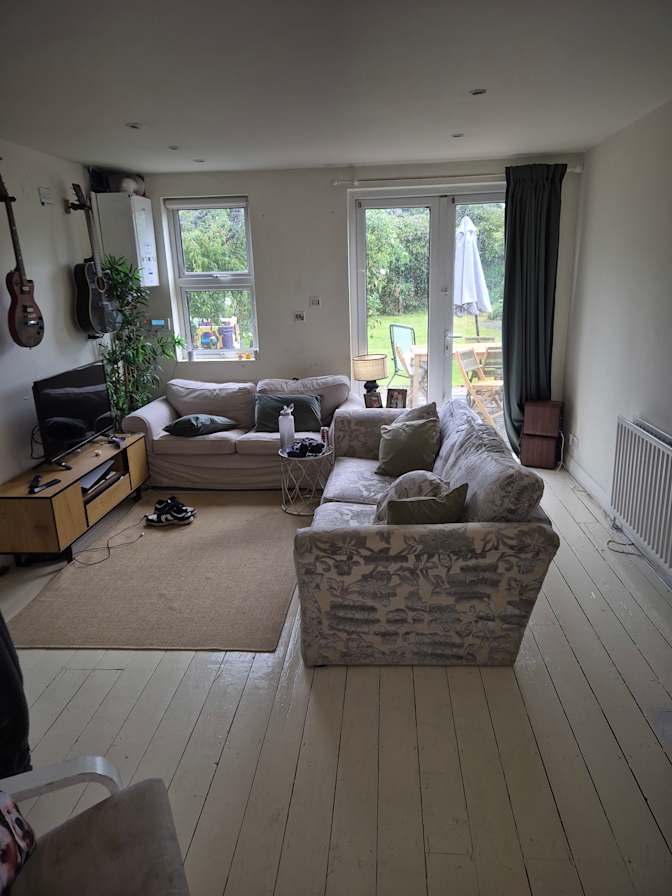 Tara Fortune's room