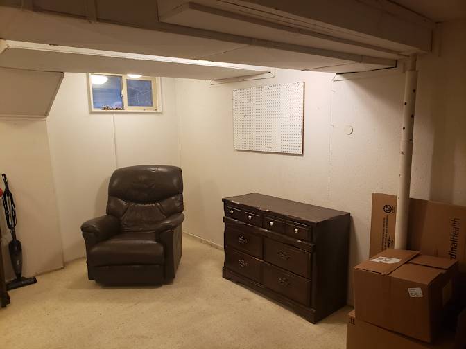 Kenneth's room