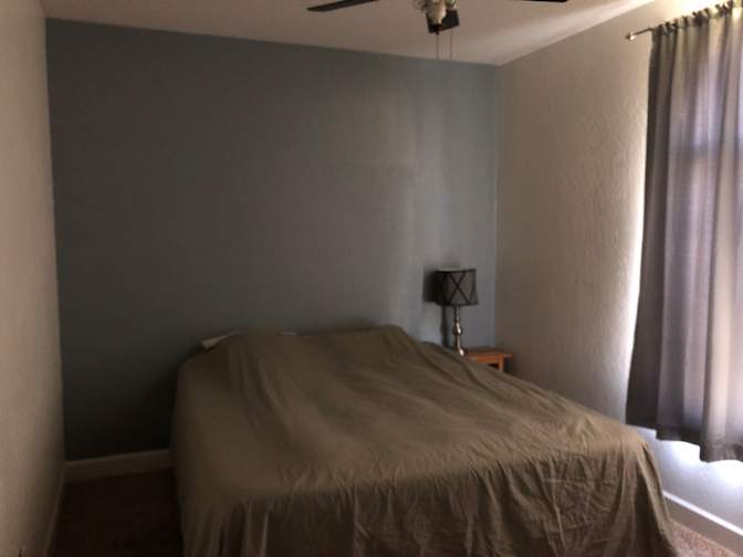Luis's room