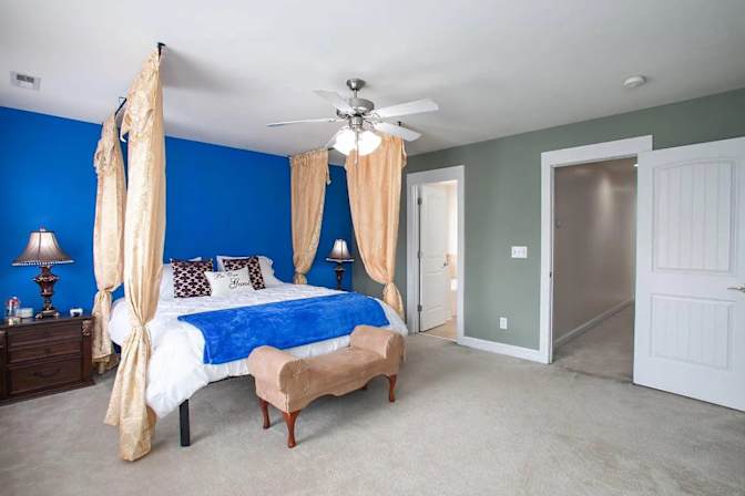 Alcove Rooms's room