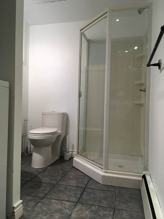 Andrew Michailidis's room