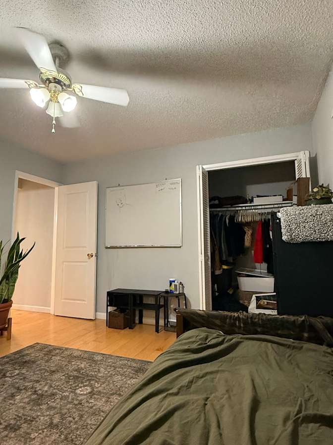 Jovani's room