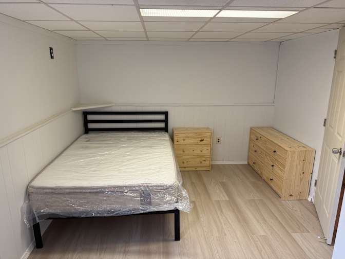 charles's room