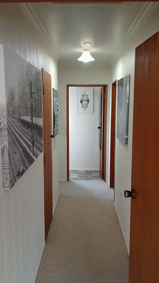 JEREMY's room