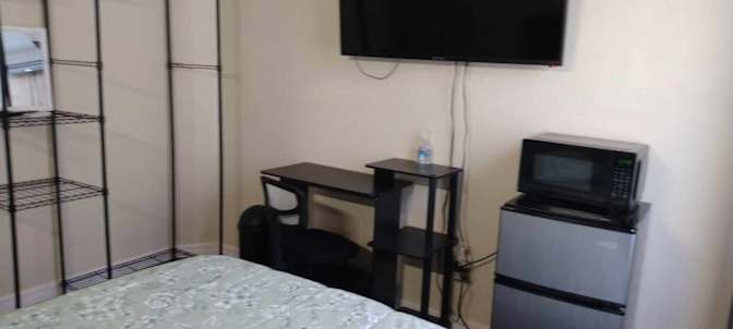 Erik's room