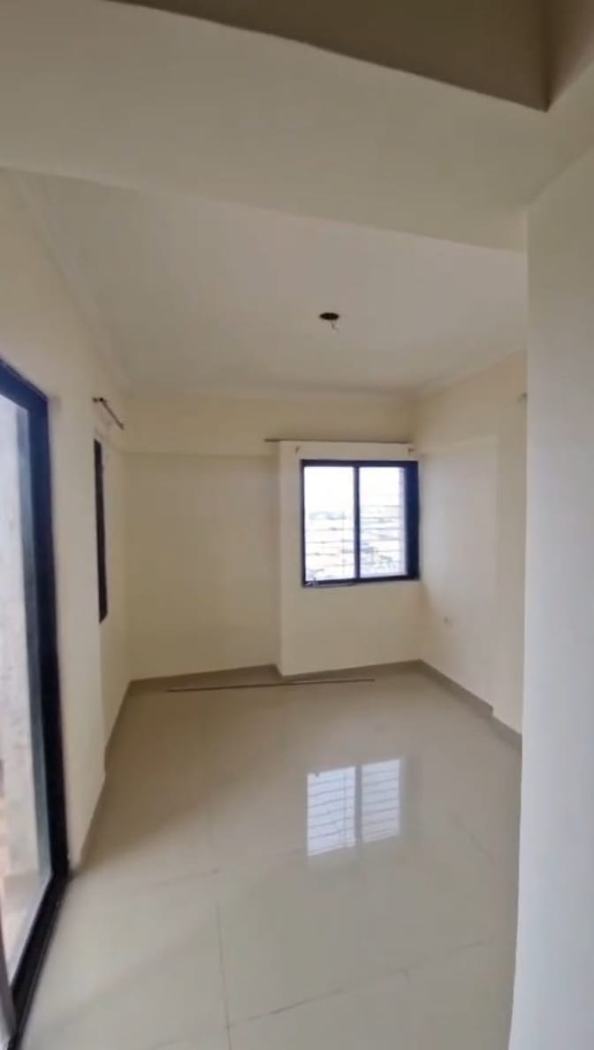 mayuresh's room