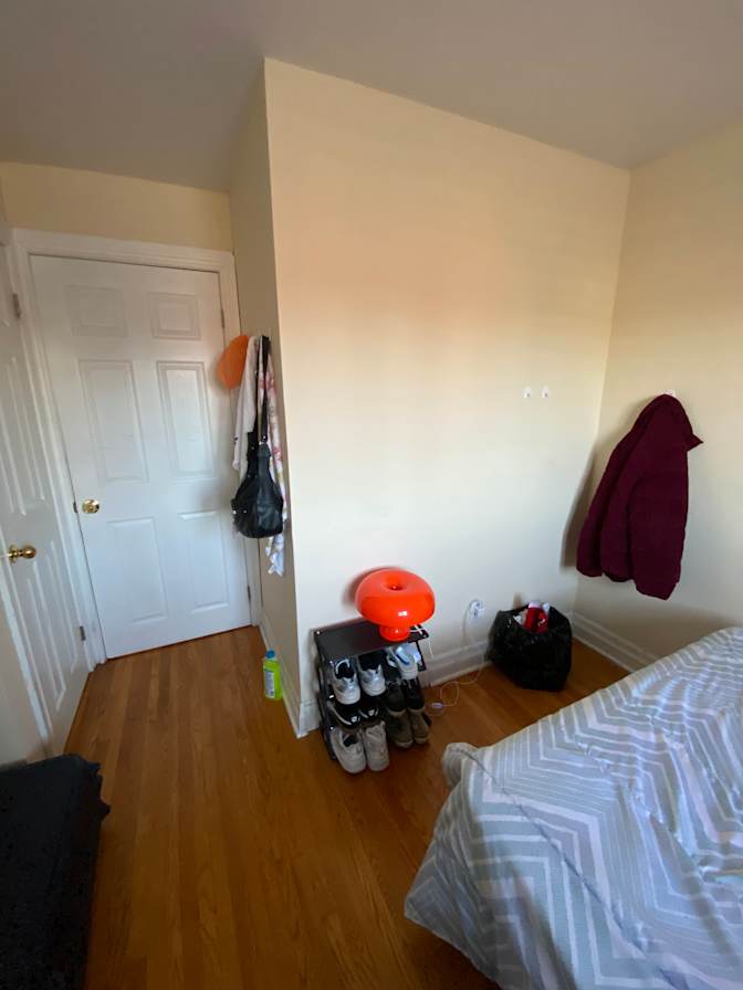 Inaia's room