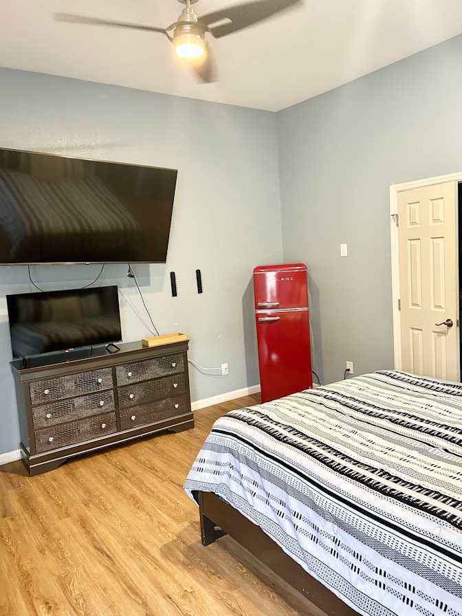 Alexander Howard's room