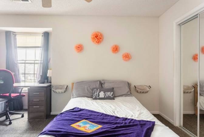 Kaitlyn's room