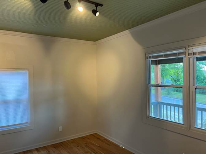 Alcove Rooms's room