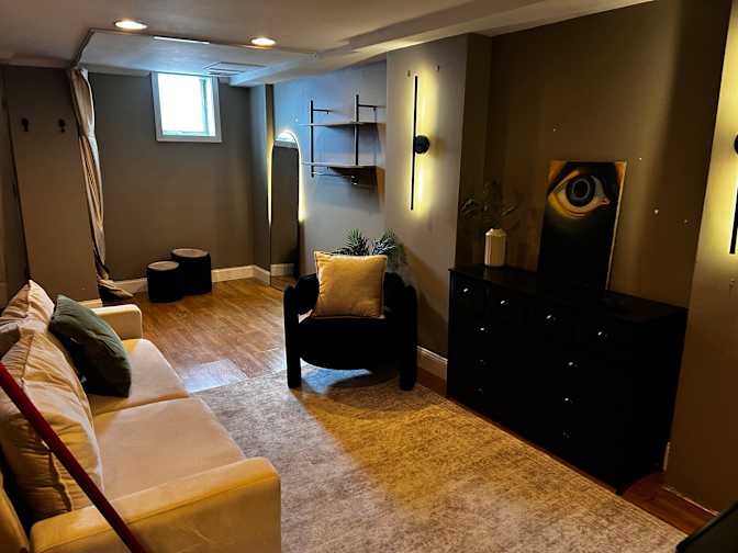 Gillian's room