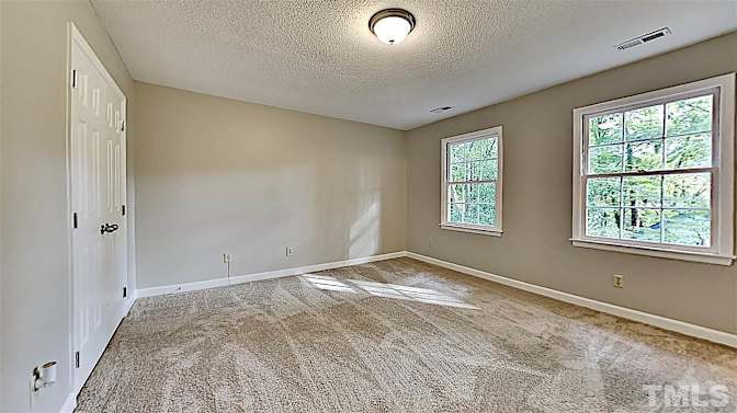 Alcove Rooms's room