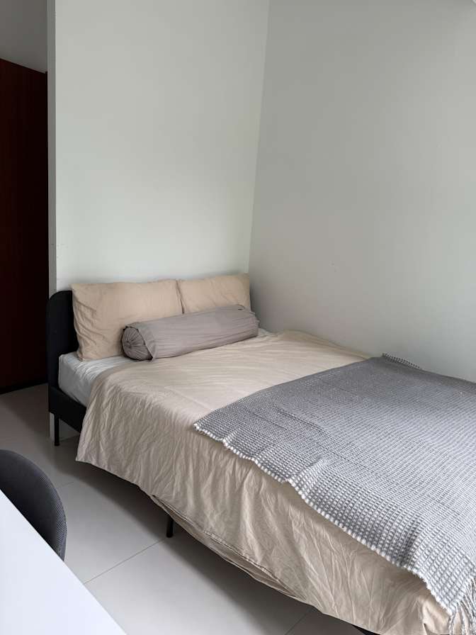 Misheel's room