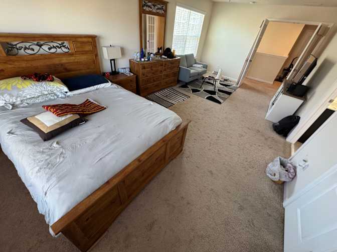 Alcove Rooms's room