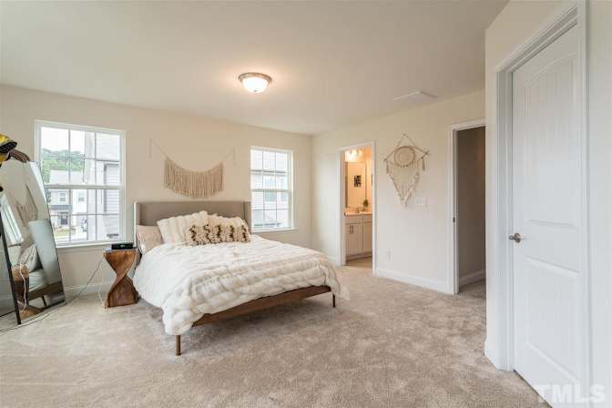 Alcove Rooms's room