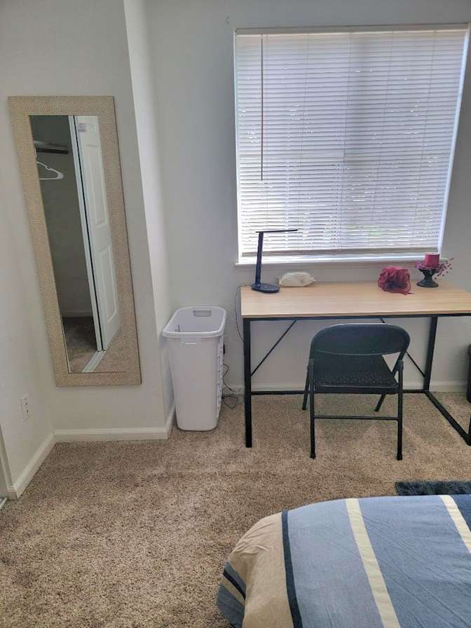 Linh's room
