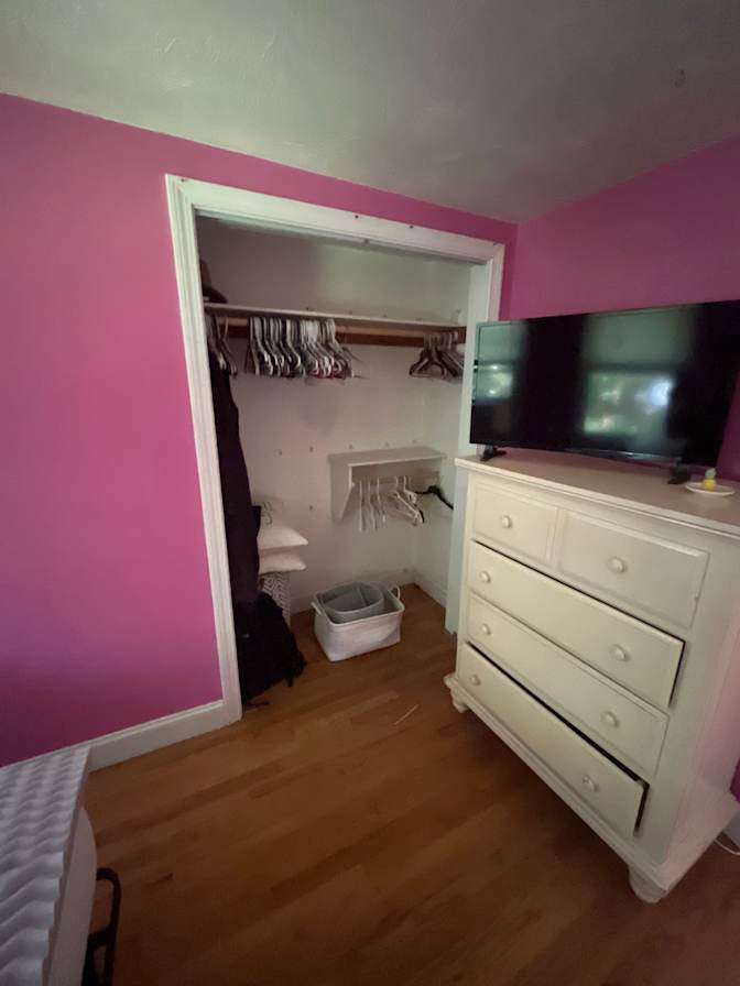 B Tribou's room