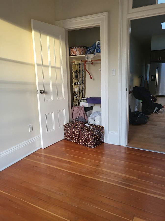Niechma's room