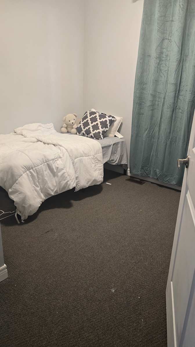 Ava's room