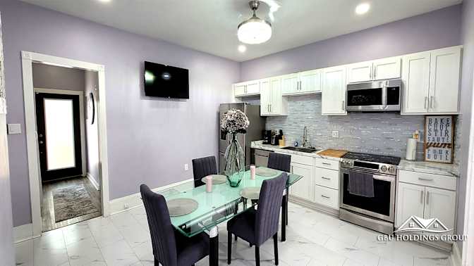GBU Holdings Group's room