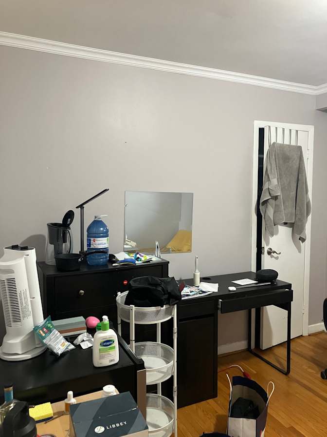 Thomas's room