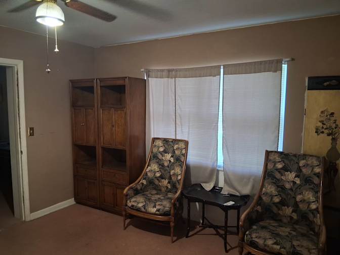 Mark h Robinson's room