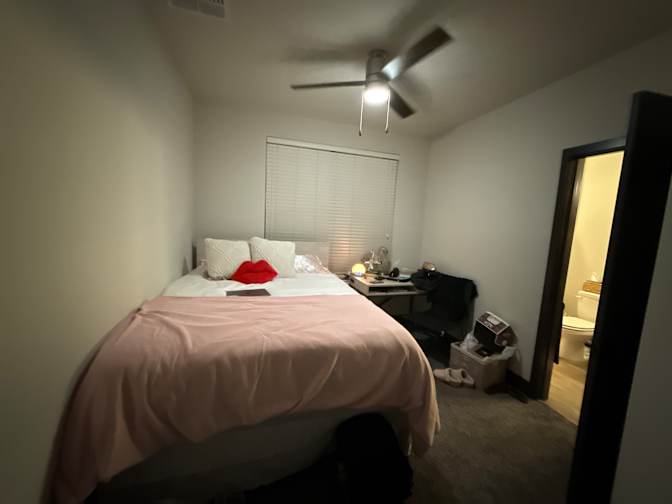 Lisa's room