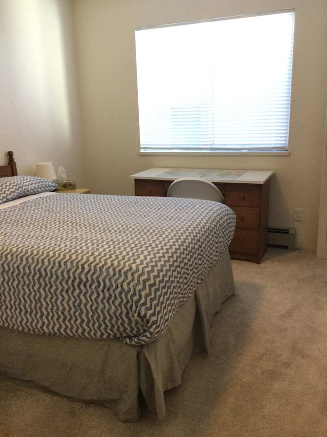 Cléo and Carl's room