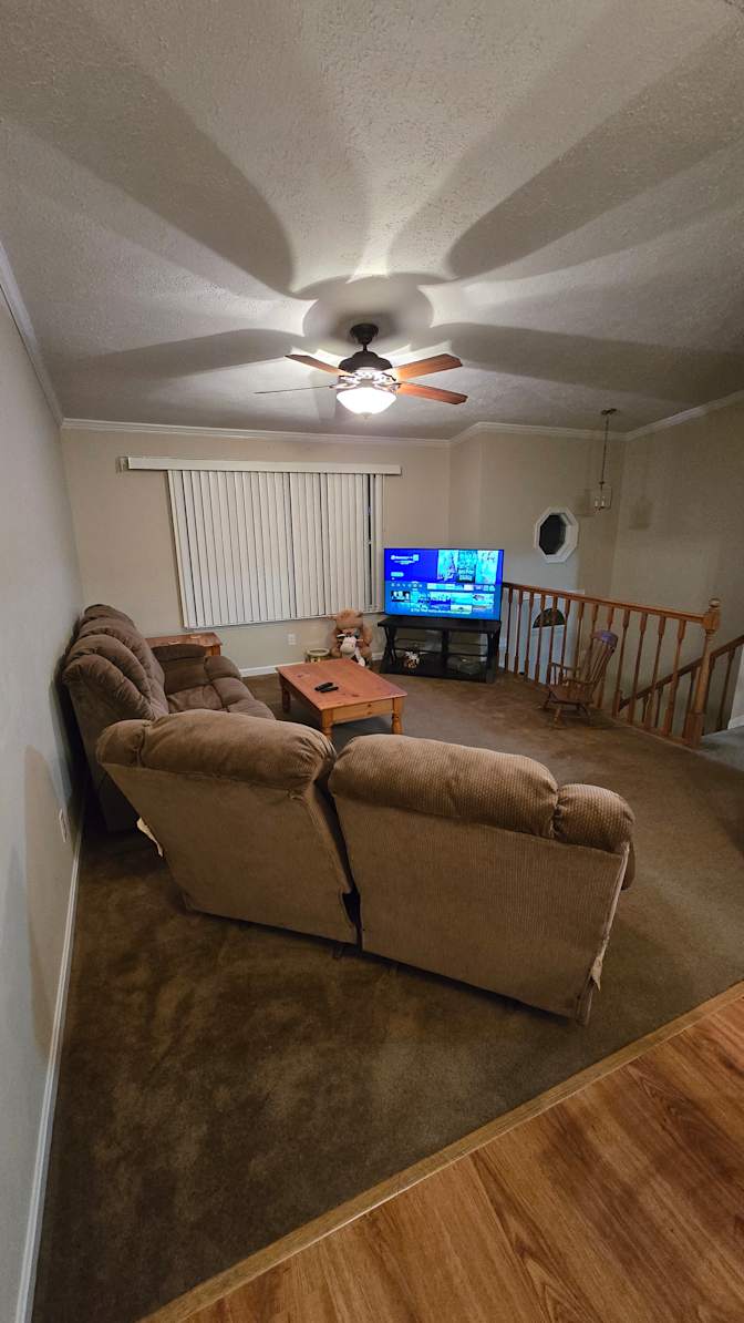Thomas's room