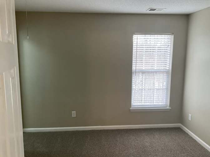 harmstrong's room