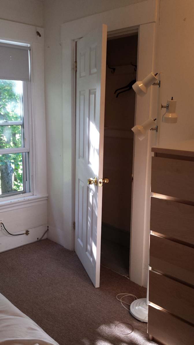 Dina's room
