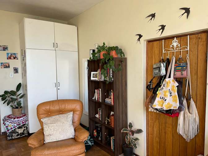 Salma Tanaka's room